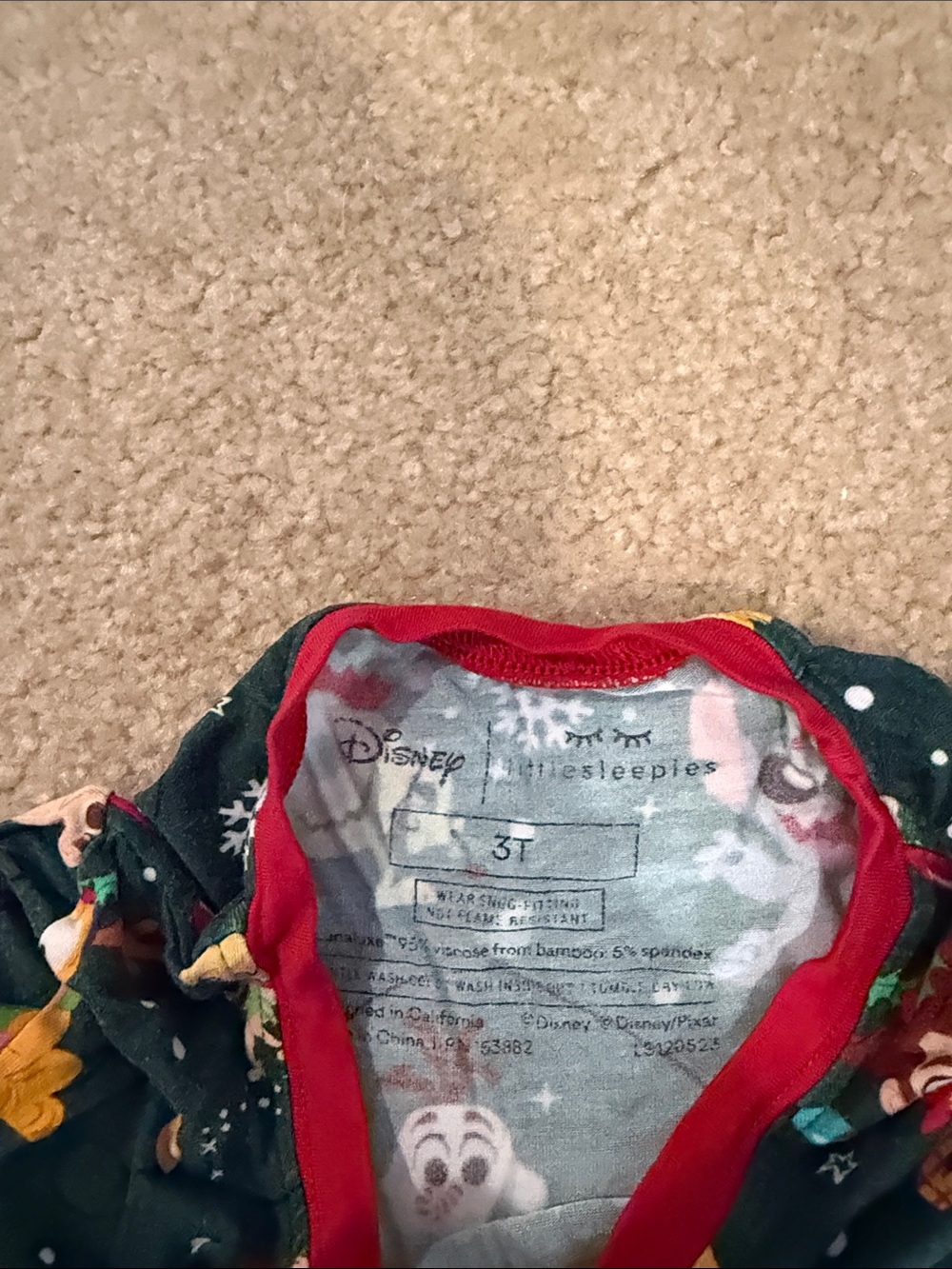 Little sleepies Disney Pixar Christmas pajamas - Picture 3 of 3